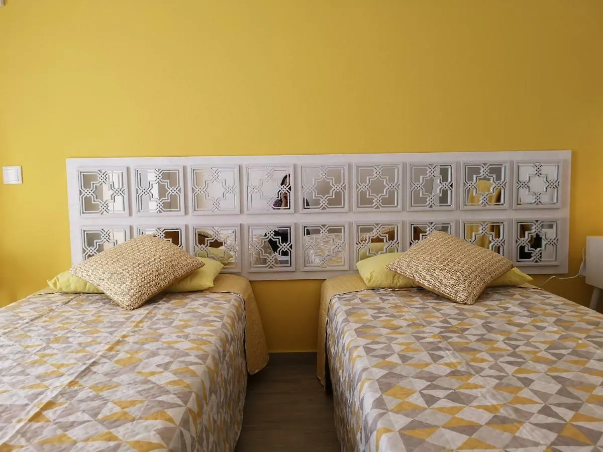 לאגוּ‏ש Sensations Guesthouse 3*,  פורטוגל