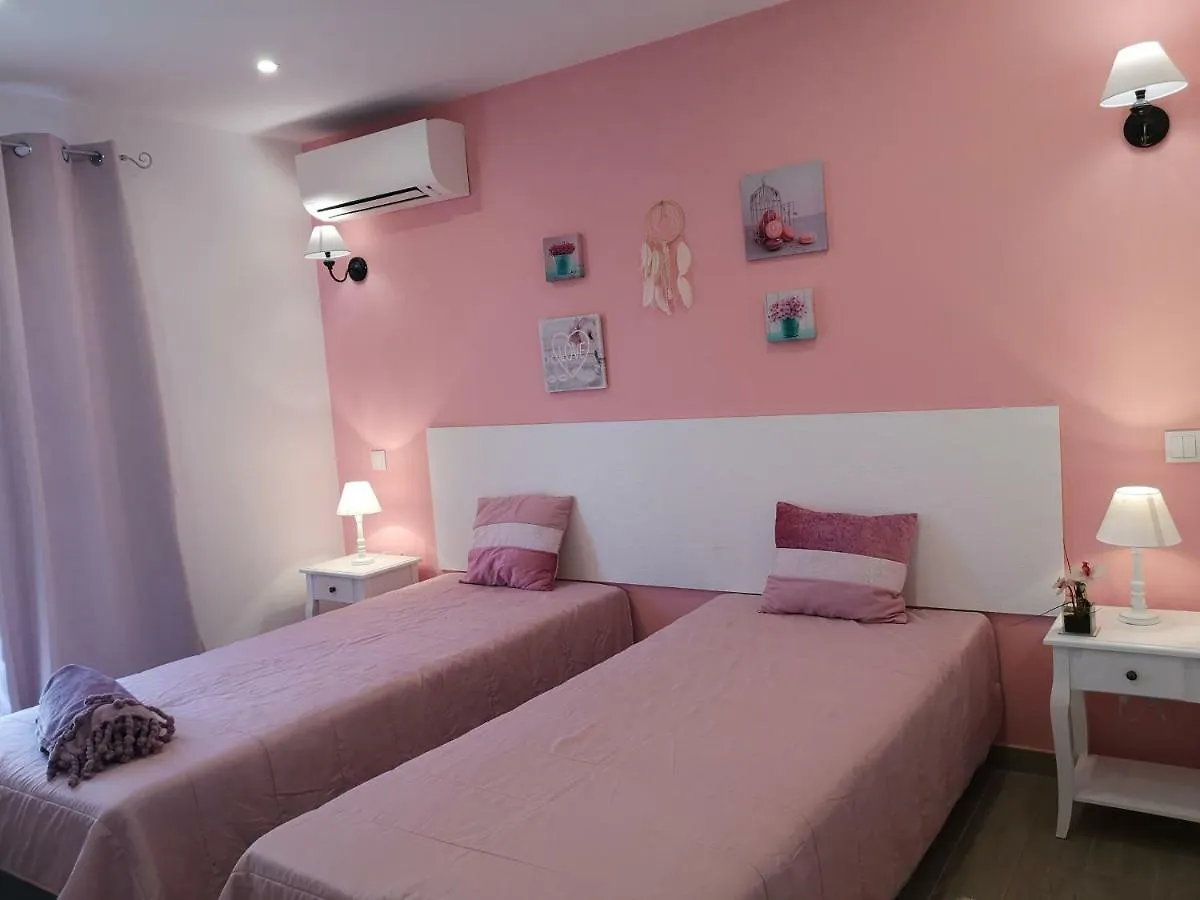 Affittacamere Sensations Guesthouse Lagos