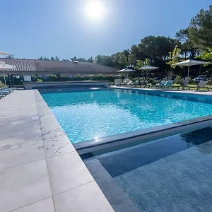 Kyriad Résidence - Plan De Campagne Aparthotel Cabriès